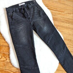 GAP Lace Fly Side Zip Skinny Jeans in Faded Black
